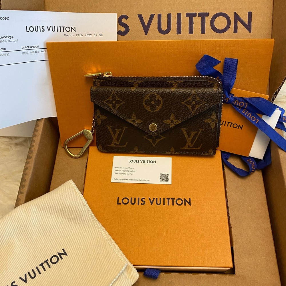 *SOLD* Louis Vuitton Recto Verso Card Holder